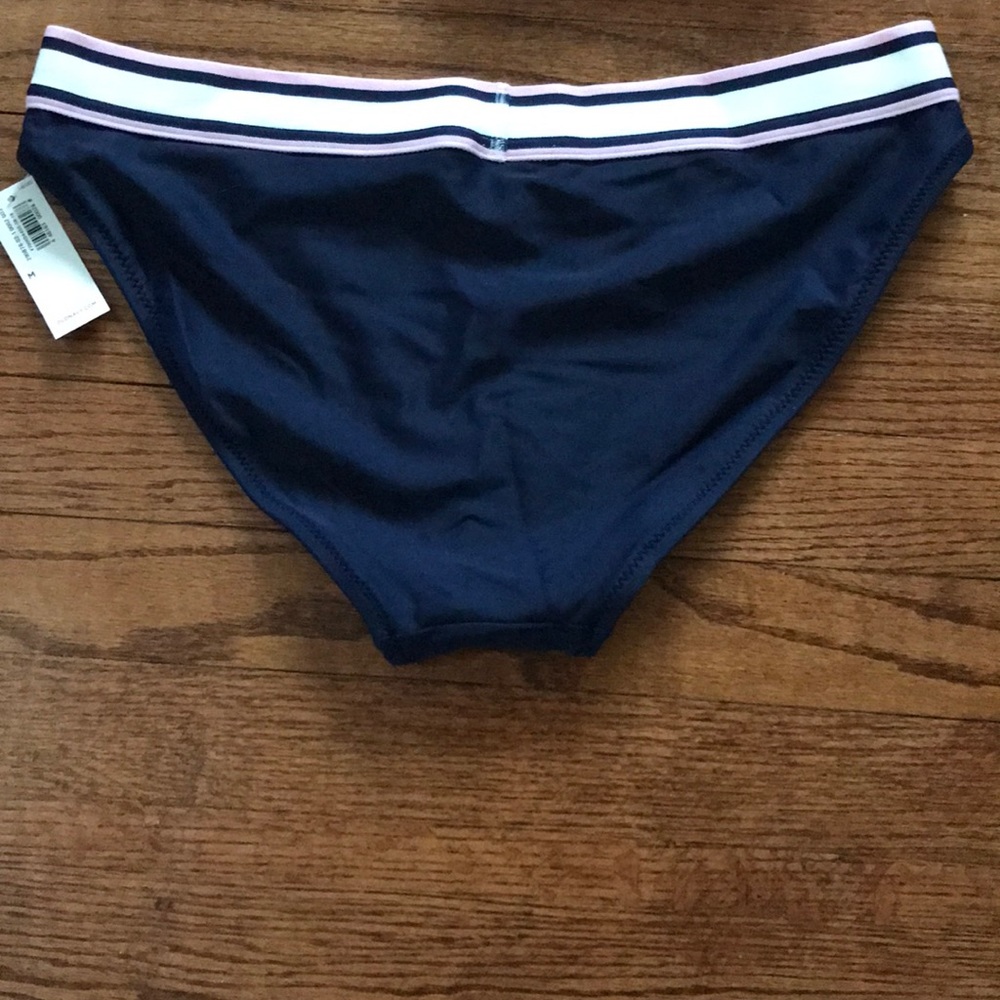 Bathing suit - Picture 3 of 3